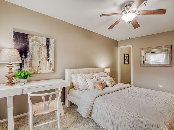 4th image of 245 N Oakhurst Dr #10246775