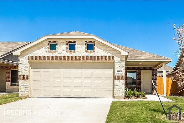 1st image of 1944 Aves Glen Ln