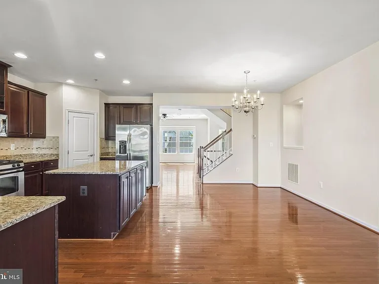 22607 Winding Woods Way — Photo 15