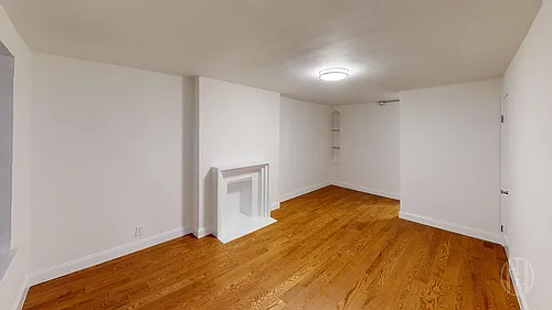 635 2nd Ave #4R Photo 1