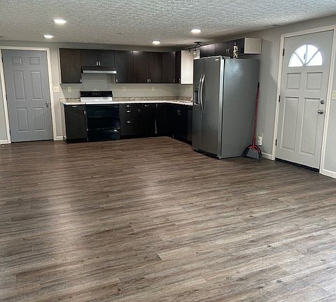 3rd image of 751 Edgewater Beach Blvd