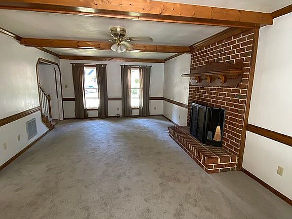 4th image of 5516 Greenbrook Dr