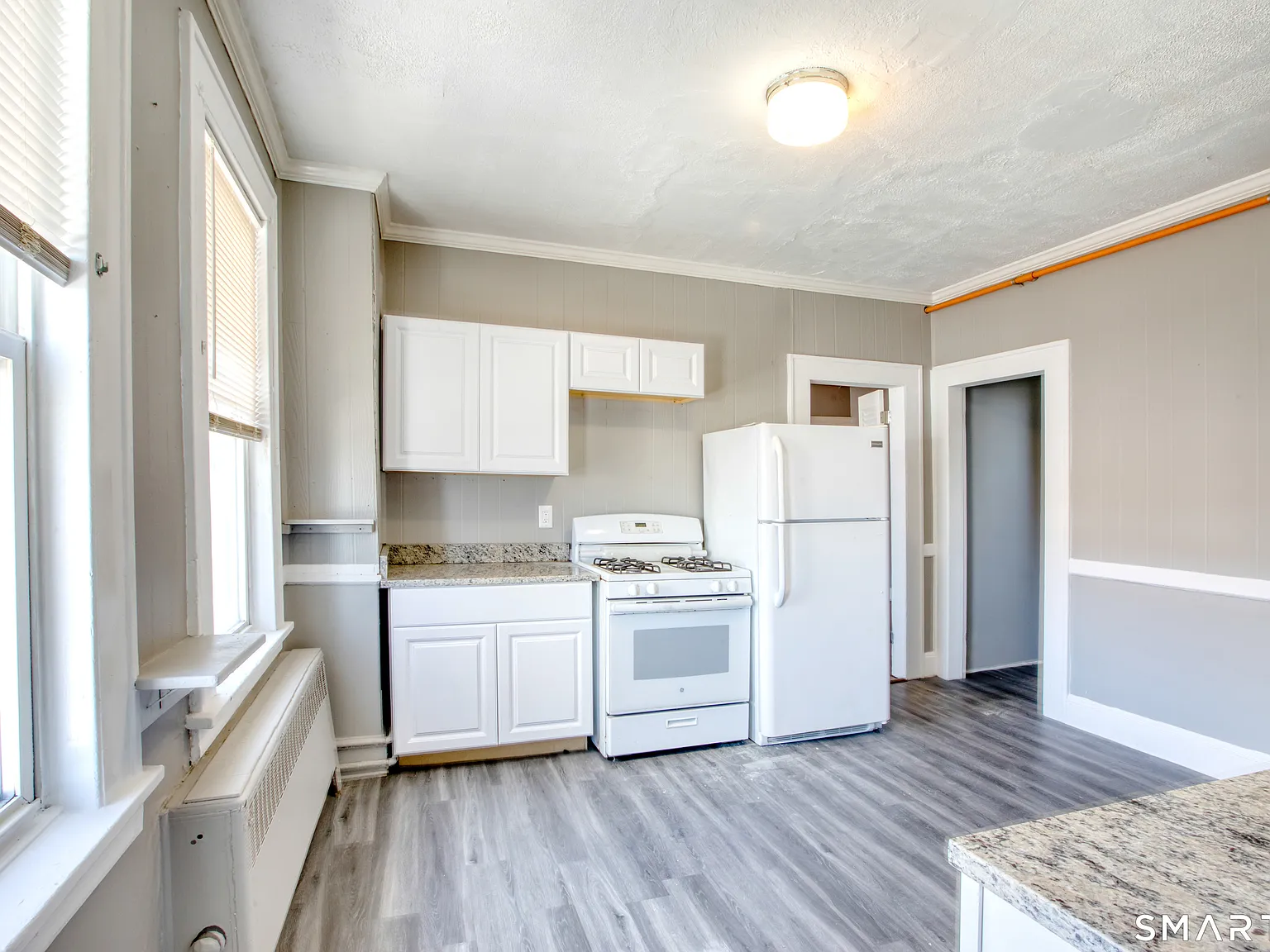 1 bed, 1.0 bath, 1000 sqft, $1,350 — Photo 3