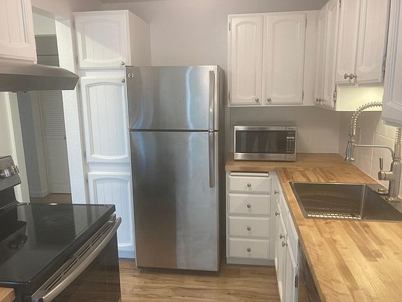 4th image of 323 5th Ave APT D