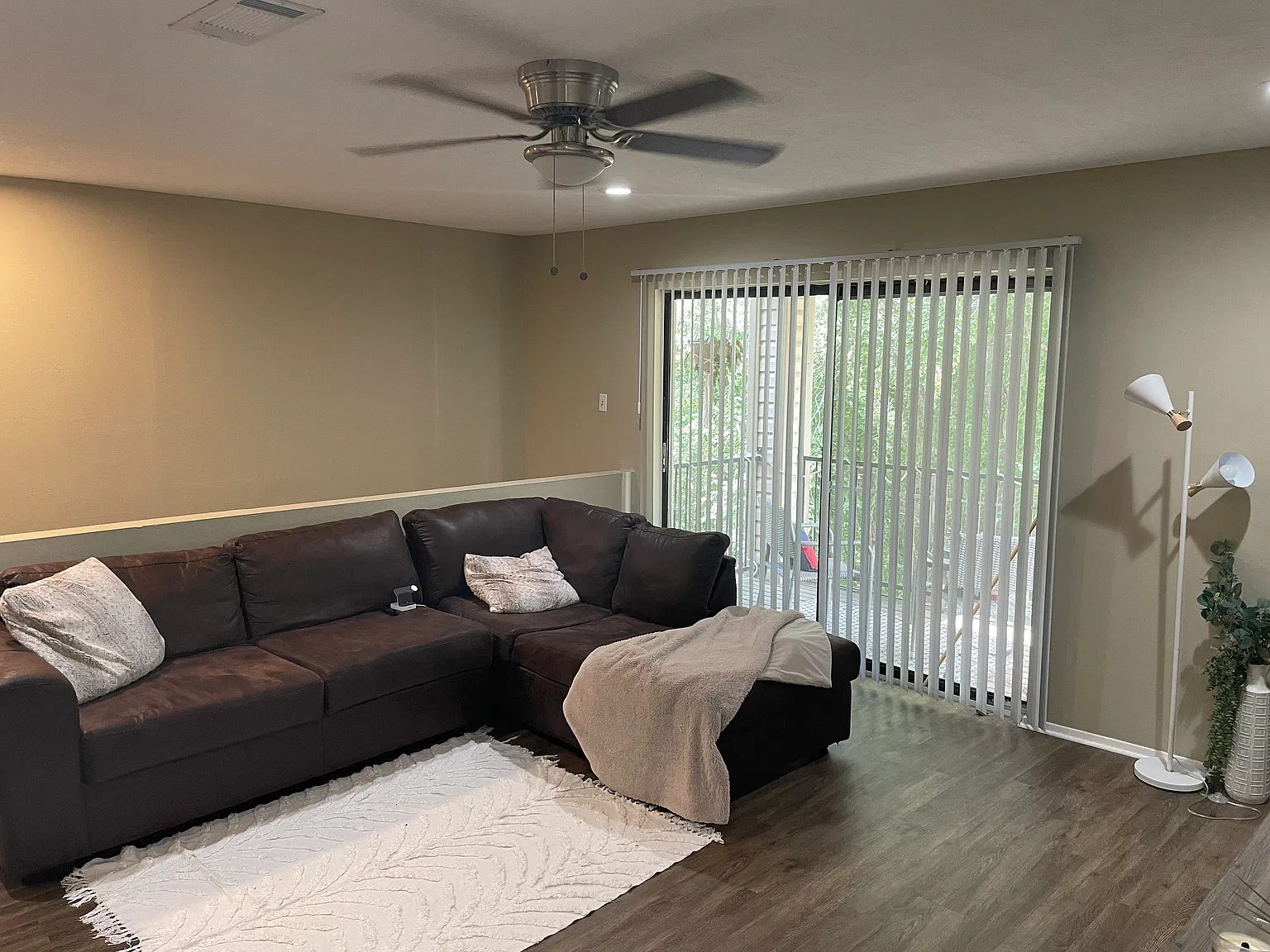 2 bed, 999 sqft, $1,125 — Photo 2