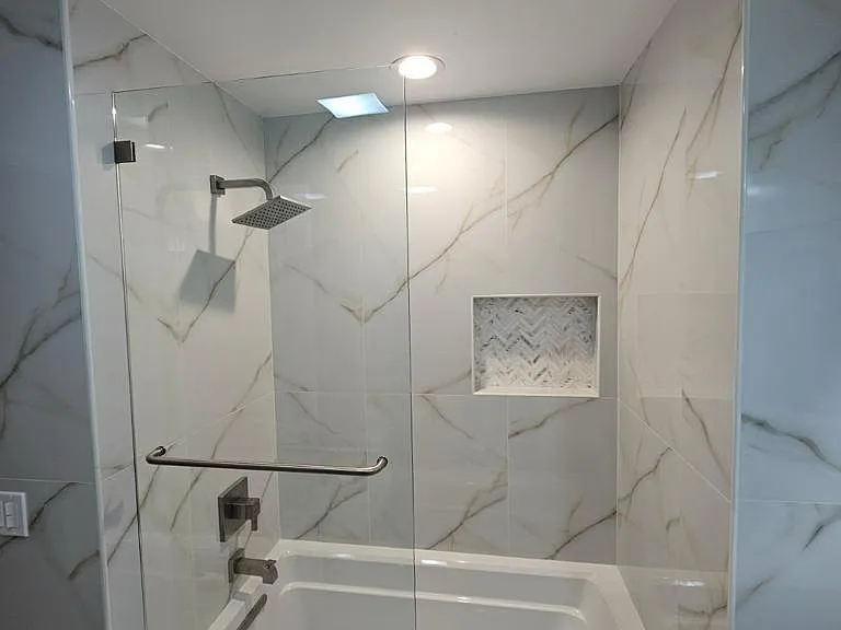 1426 N Laurel Ave #107 — Photo 15