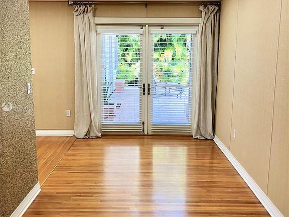 5th image of 1425 Trillo Ave #0