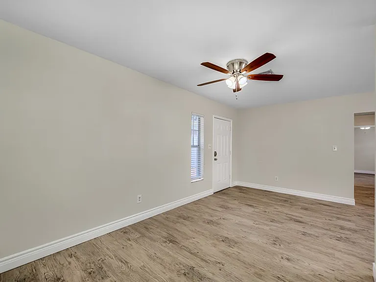 406 S Westland Ave — Photo 27