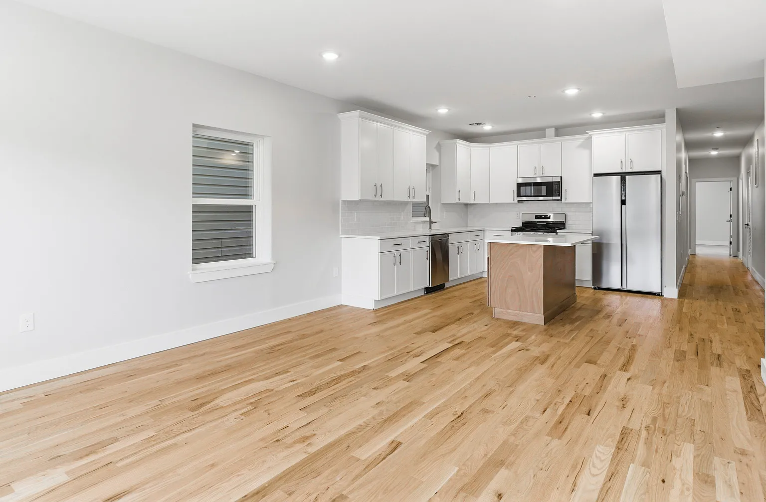 3 bed, 1500 sqft, $3,000 — Photo 3