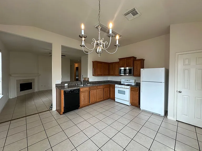 14611 Becurtesy Ct — Photo 8
