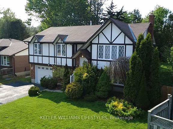 3rd image of 65 Gablewood Cres