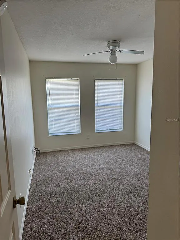 2 bed, 1.0 bath, 900 sqft, $1,200 — Photo 4