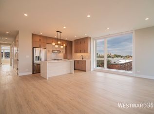 2355 W Flournoy St #301, Chicago, IL 60612