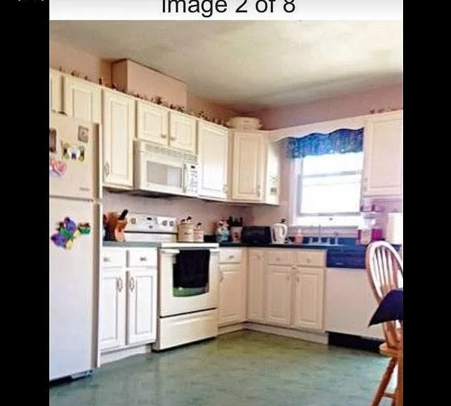 23 Lakeside Dr NW — Photo 4