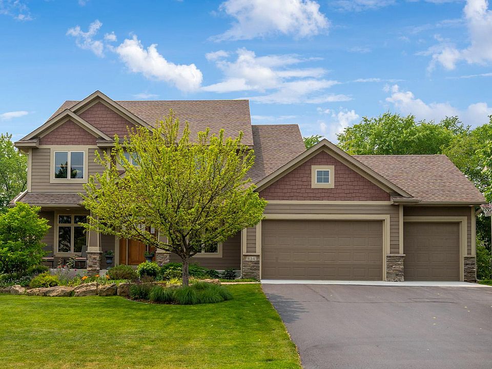 1st image of 654 Woodland Way