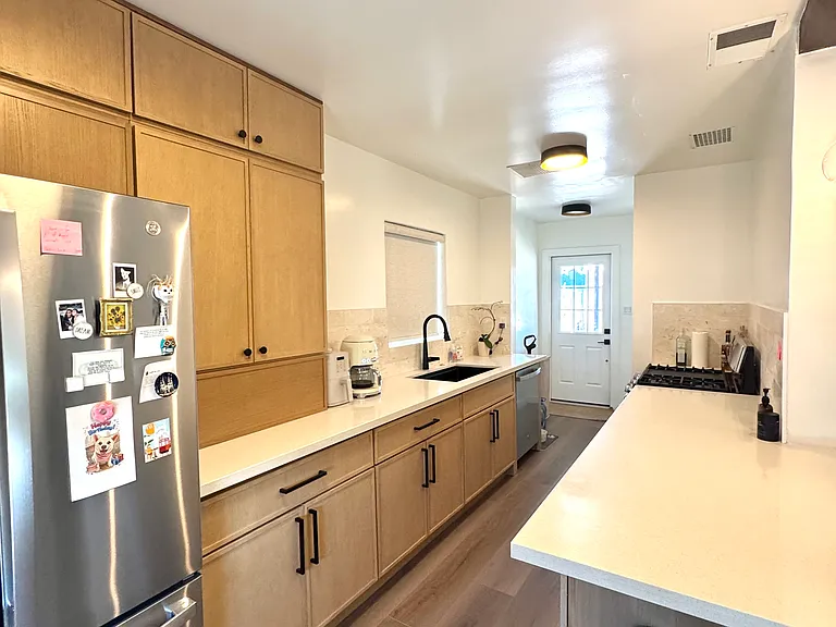 1306 E Whitton Ave — Photo 5