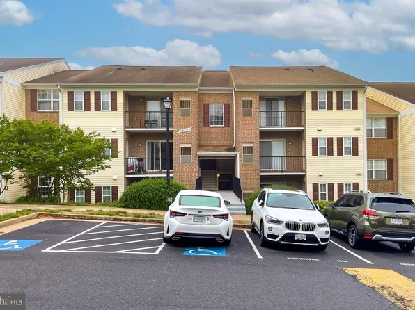 14805 Rydell Rd APT 202, Centreville, VA 20121