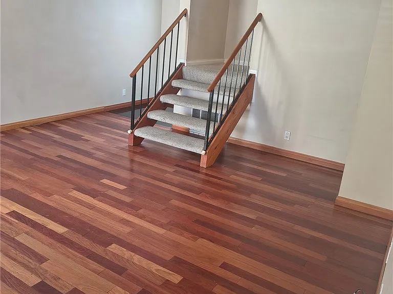 9775 El Paseo Dr — Photo 2