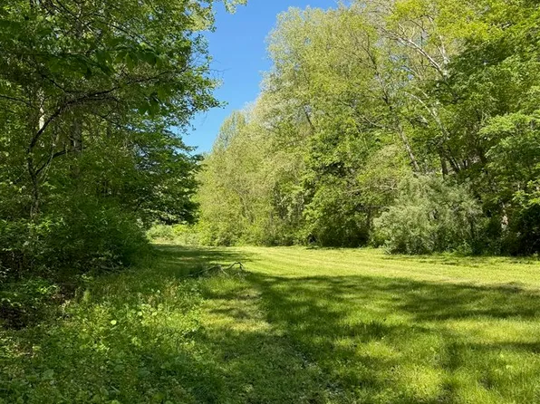 121 Hickory Dr, Isonville, KY 41149