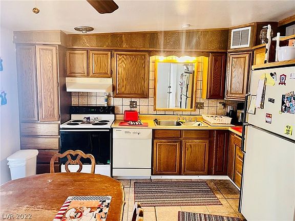 5th image of 2749 Del Mar Ct