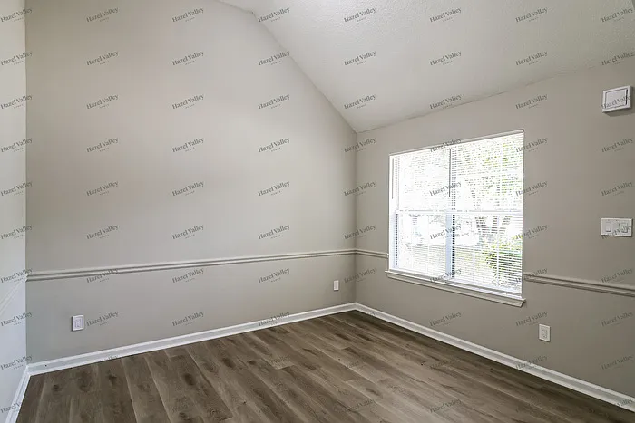 4381 Ward Bluff Ct — Photo 5
