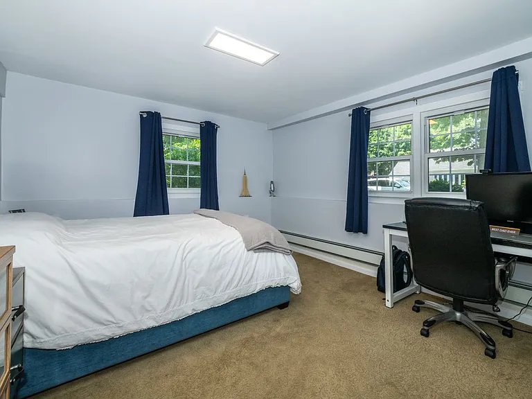 18 Carlyle Pl — Photo 30
