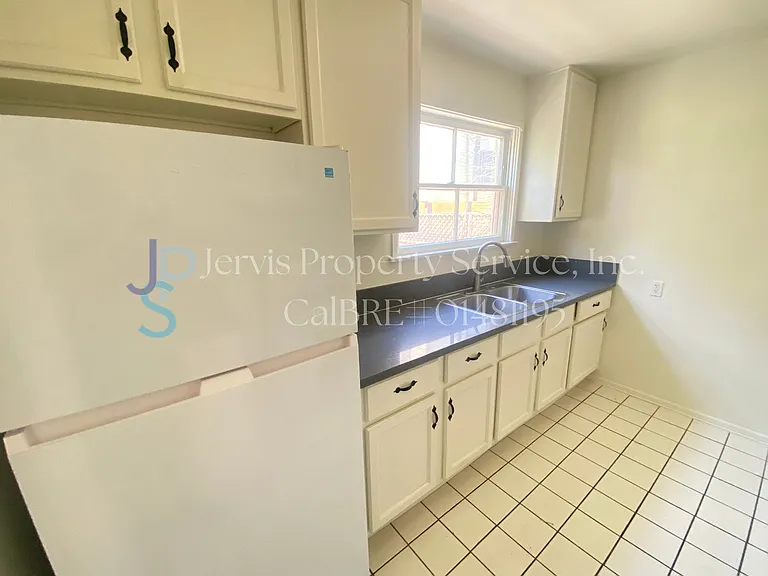 514 1/2 E Wellington Ave #514-B — Photo 4