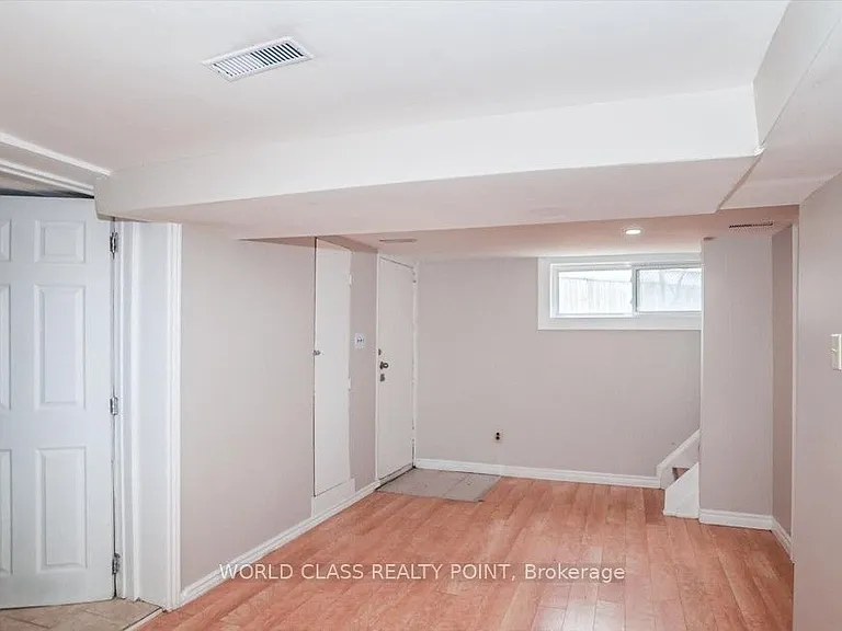 1 McIntosh St — Photo 24