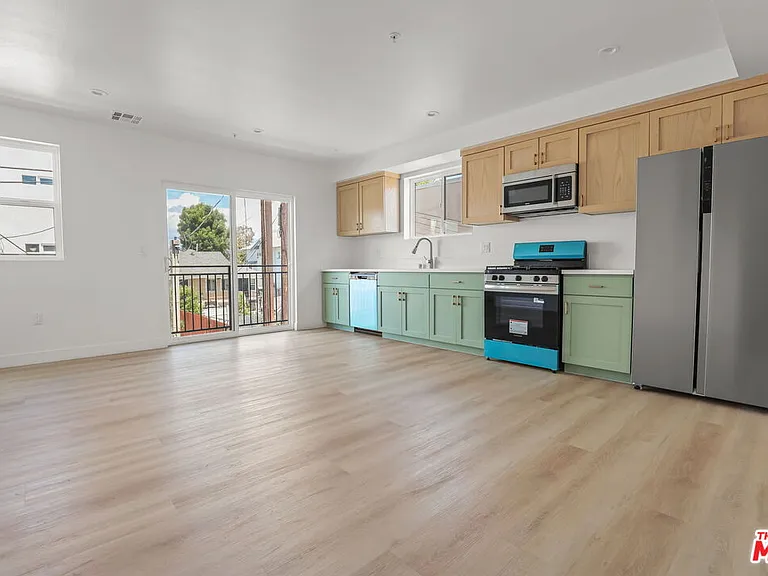1263 Browning Blvd — Photo 1