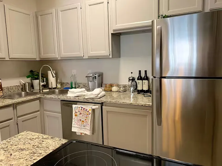 5963 Ross Ave #101 — Photo 5