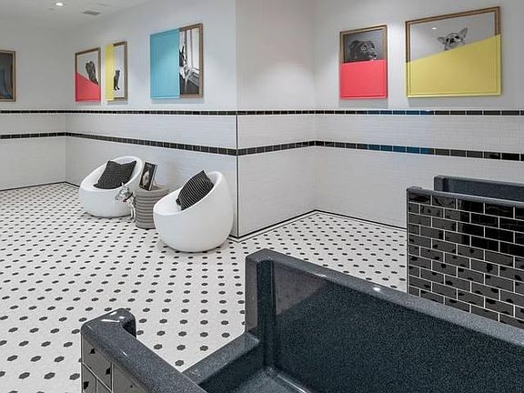 4th image of 640 NE 6th St #3501