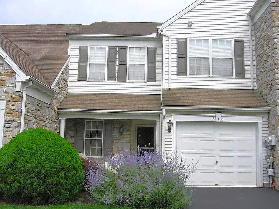 616 Springhouse Ln