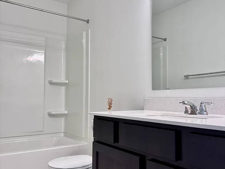 1114 Meadow Ln — Photo 11