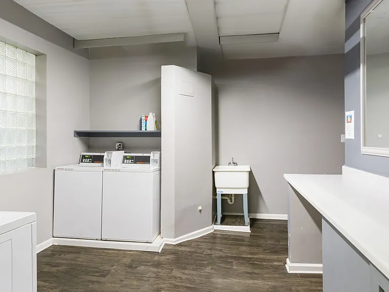 5516 N Kenmore — Photo 20