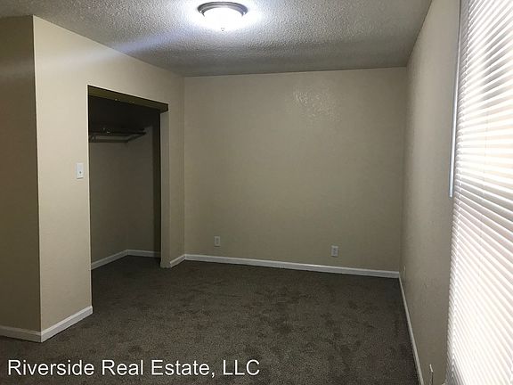 5th image of 535 Saint James Ln
