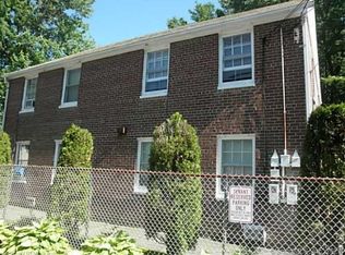 20 Wake St, Bridgeport, CT 06610