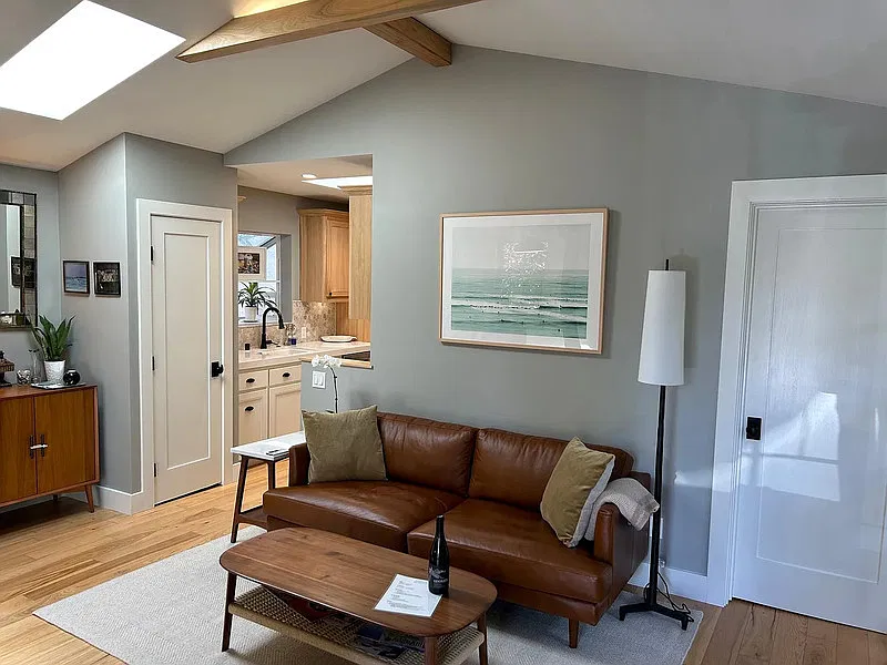 1 bed, 1.0 bath, 632 sqft, $3,000 — Photo 3