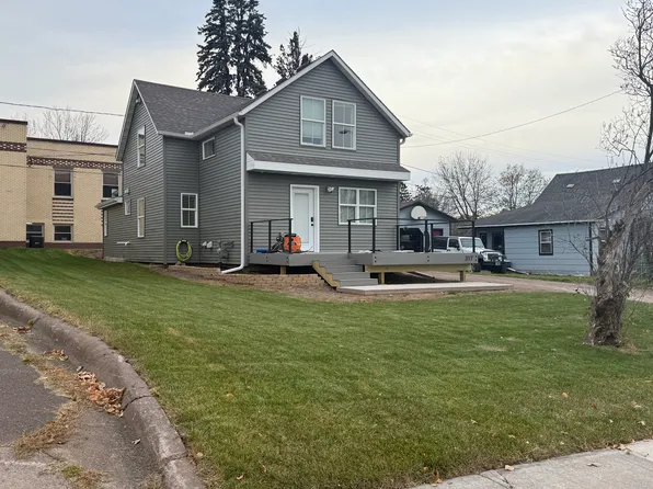 317 North Ave, Carlton, MN 55718