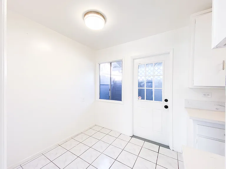 23648 S Main St #23648 — Photo 6
