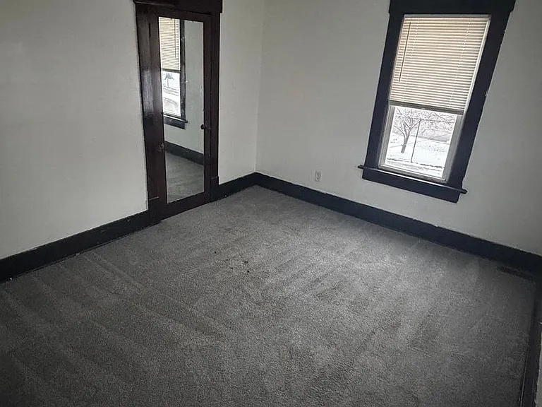 487 Sherman St — Photo 12