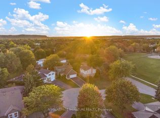 552 Brock Ct, Milton, ON L9T3B2