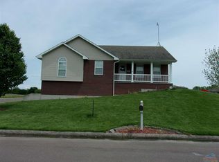 701 Prestwick Farms Rd, Sedalia, MO 65301