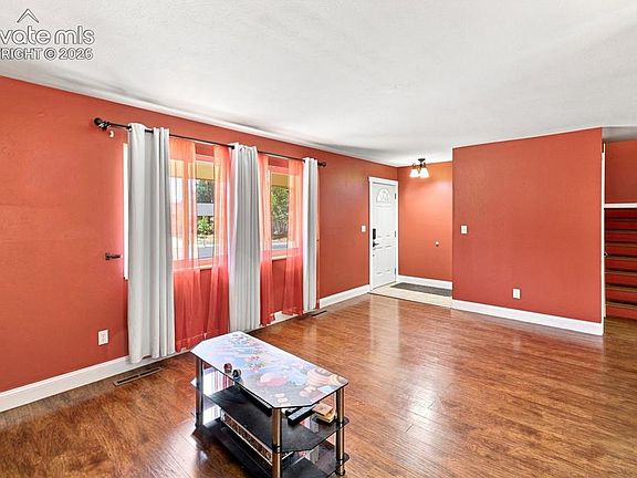 3rd image of 3627 Haven Cir