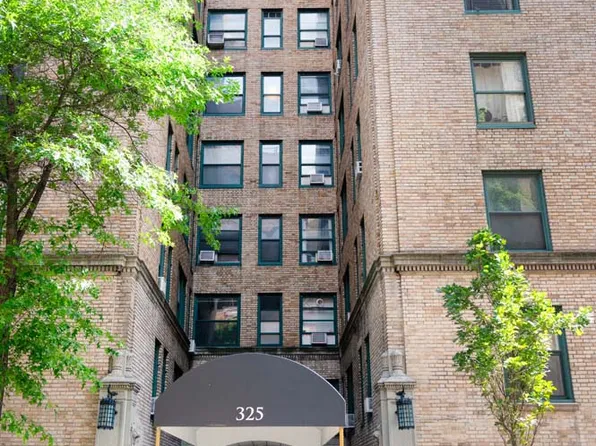 325 West 45th Street image 10 of 10