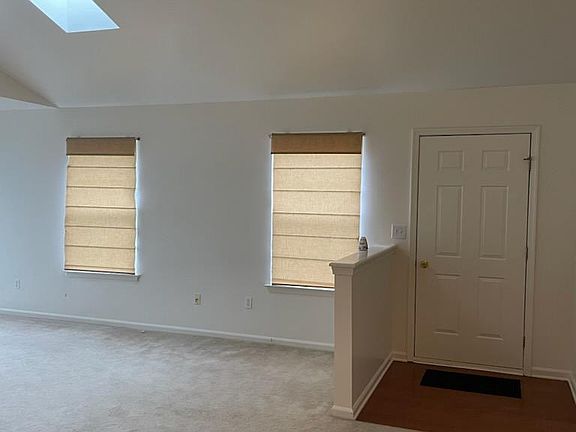 2nd image of 28 Palmer Sq