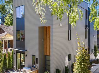 8037 Wallingford Ave N, Seattle, WA 98103