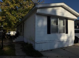 5 Spring Lake Ct, Delaware, OH 43015