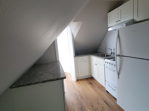 5th image of 5 W Glenolden Ave #D