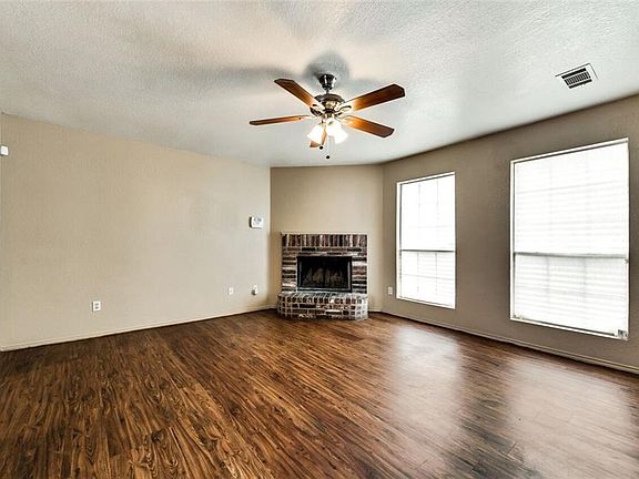 3rd image of 7229 Autumn Glen Dr
