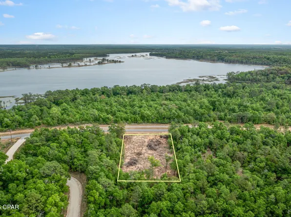 Country Club Blvd, Chipley, FL 32428